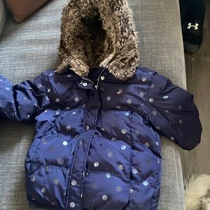 Navy polkadot  fur hood Tommy Hilfiger jacket for girls size extra small (4/5)